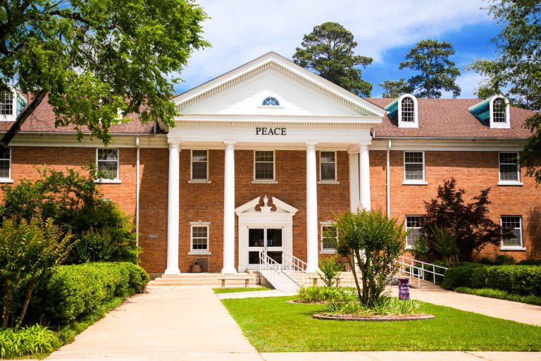 SAU Social Work Program Opens Doors to Careers That Make a Difference